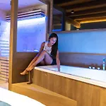 Pensión Teverone & Wellness 4*
